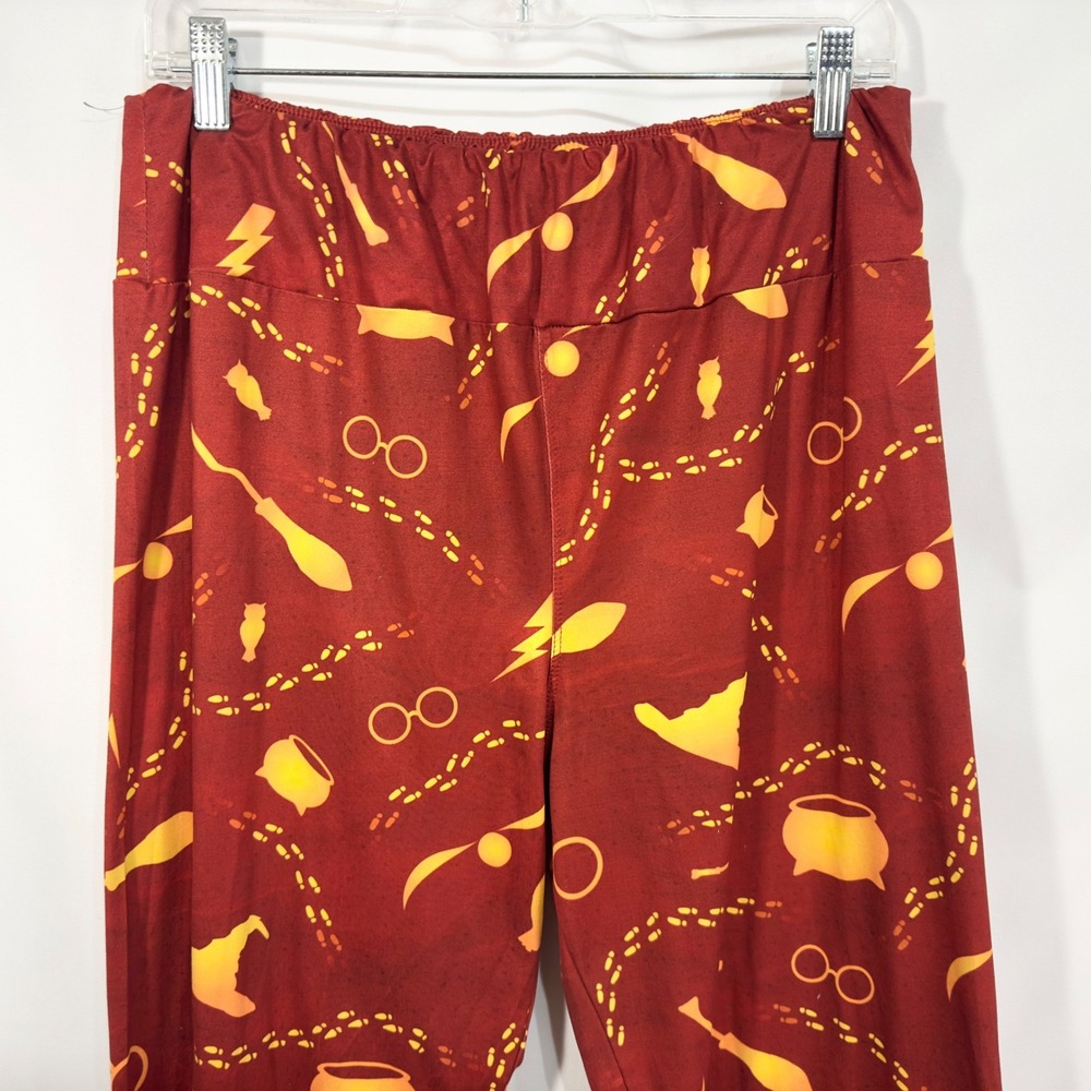 Harry Potter Leggings XL Red Gold Quidditch‎ Wizard Broomstick Gryffindor 246 - Picture 4 of 7